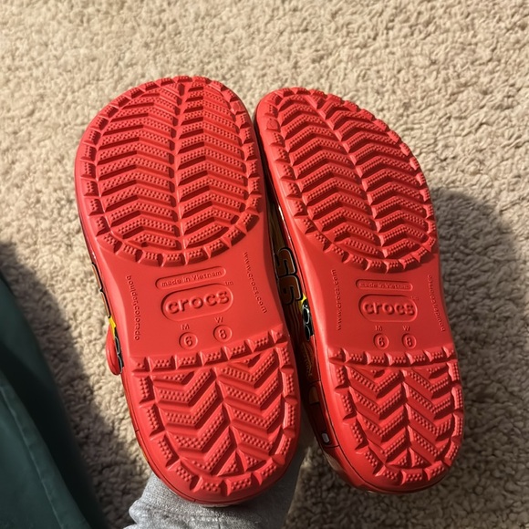 Lightning McQueen Crocs - Picture 4 of 4